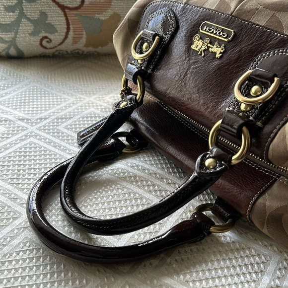 Coach Handbag - Picture 6 of 16